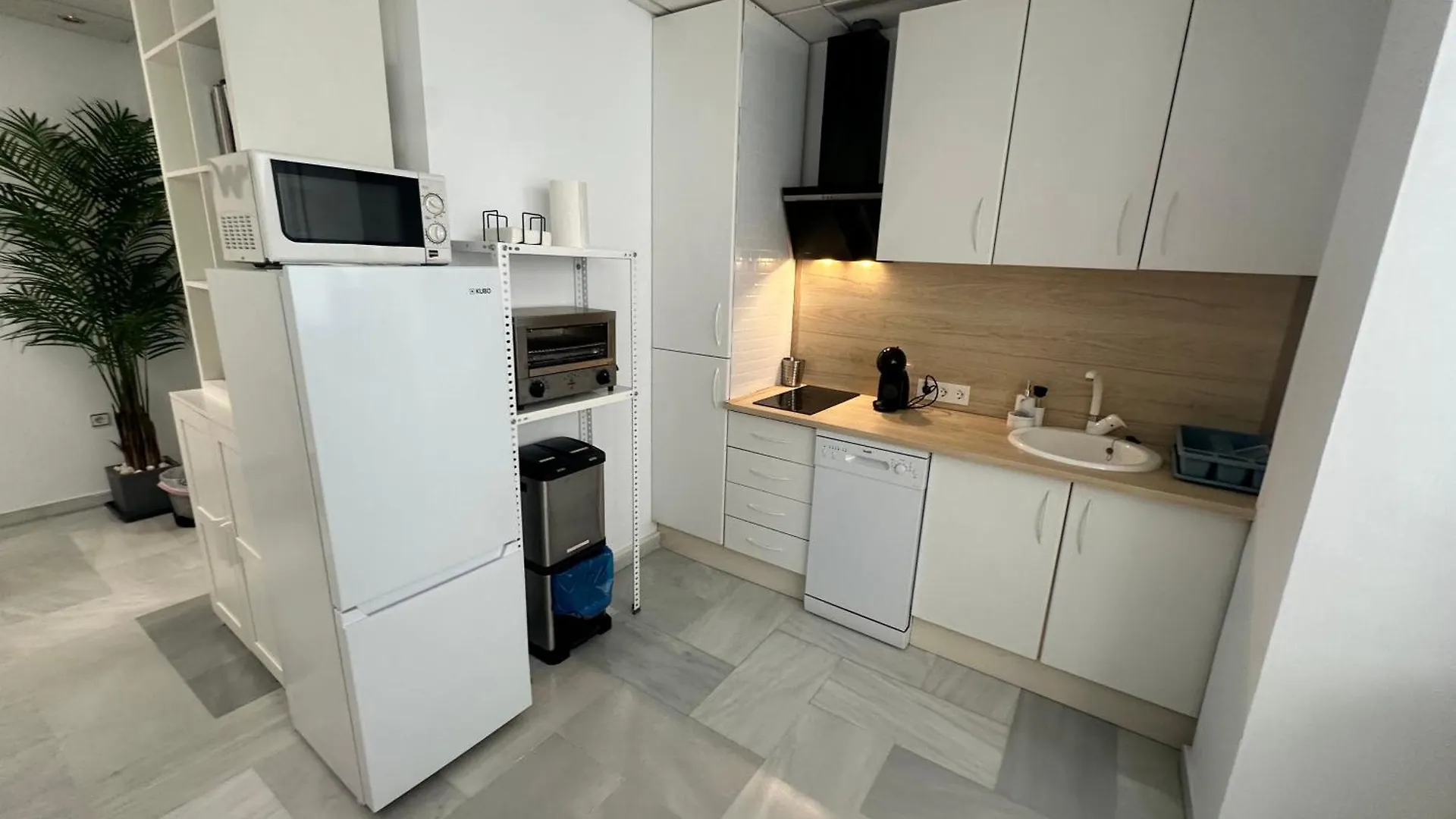 Apartamento Moderno Soho - Nuevo! En El Centro Y Cerca De La Playa!Parking Gratuito! Málaga 0*,  Spanien